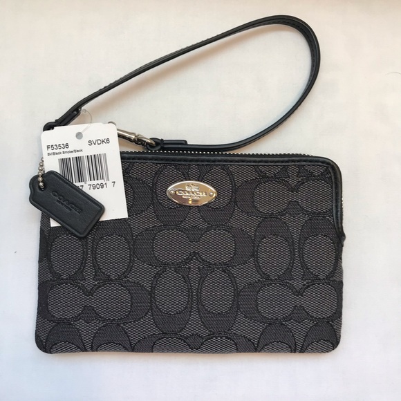 Coach Handbags - Coach Wristlet